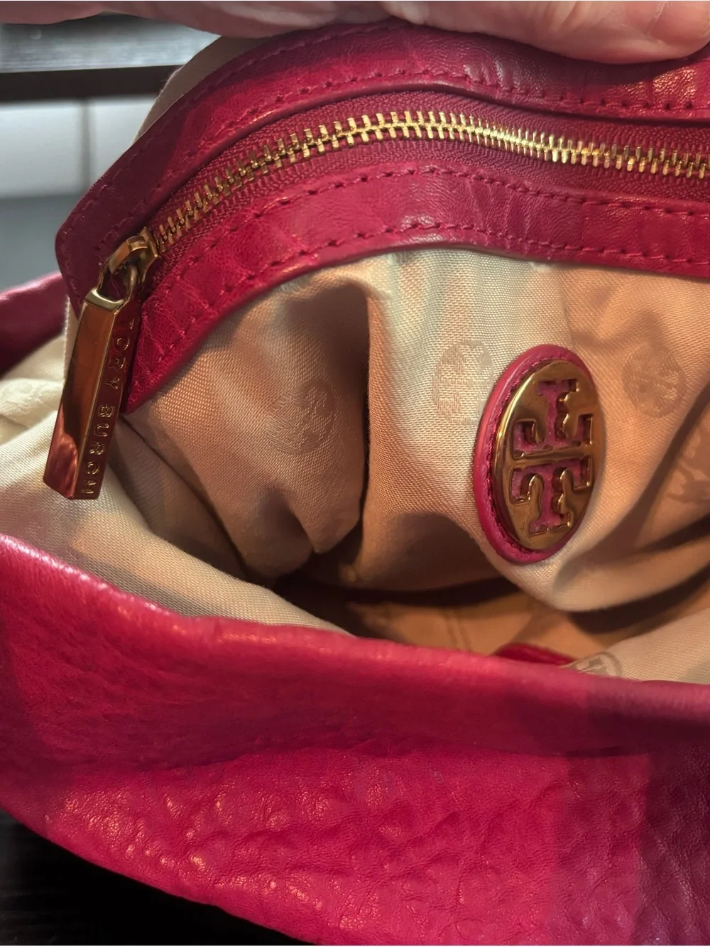 Authentic Tory Burch Louiisa Fold-Over Leather Crossbody Bag – Fuchsia Pink